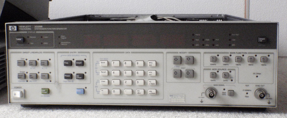 The HP-3325B Synthesized Function Generator