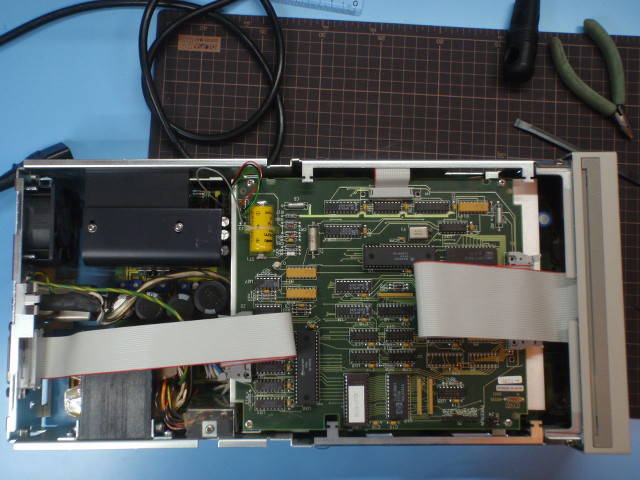 The HP-8112A's top board