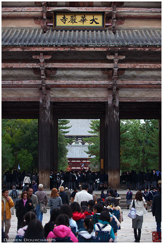 The main gate of Todai-ji