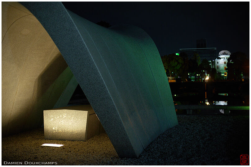 Memorial Cenotaph at night