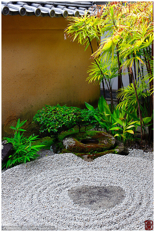 Small zen garden (Ryogen-in 龍源院)