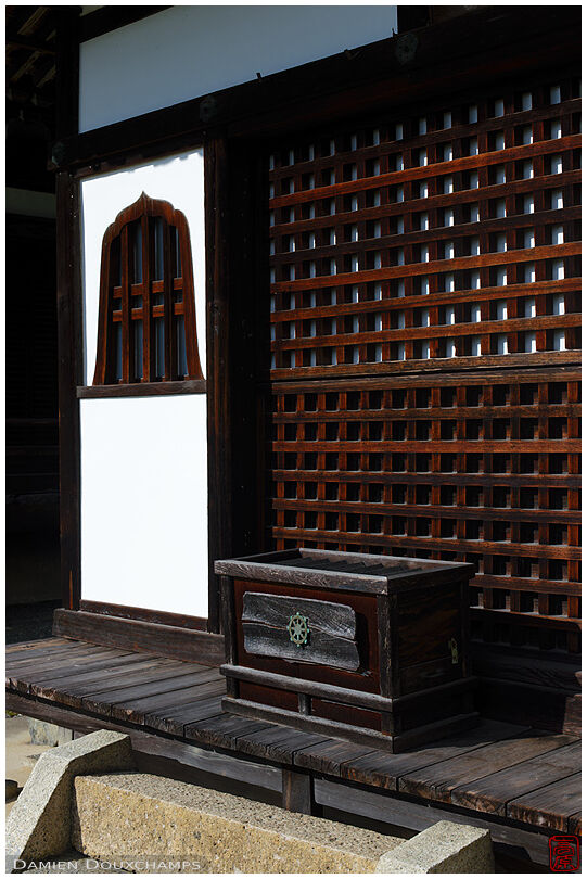 Money box in Mimuroto-ji temple (三室戸寺)
