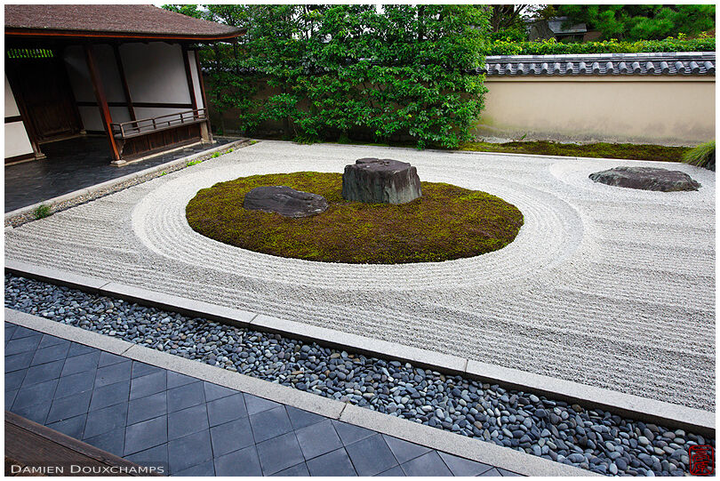 Terrace on rock garden, Ryogen-in (龍源院)