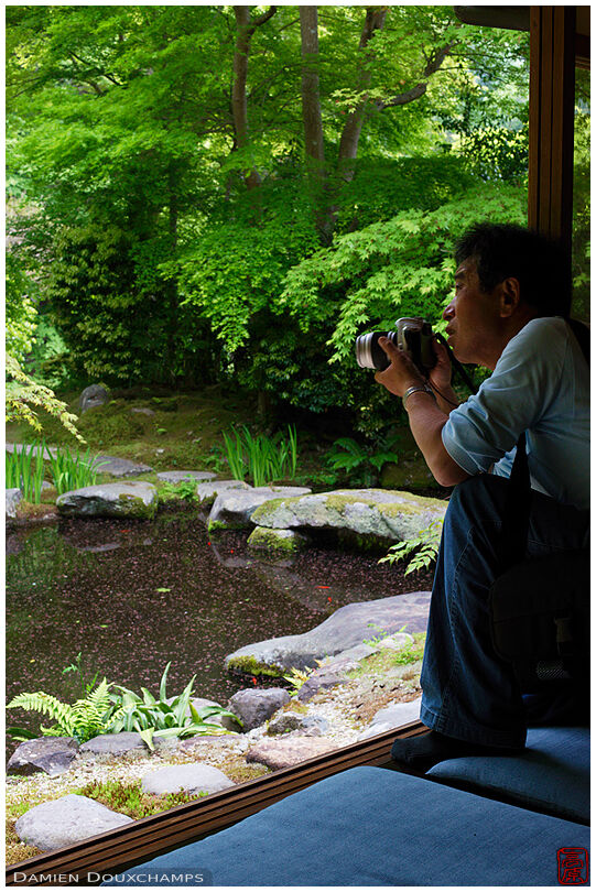 Taking photographs in Ruriko-in temple