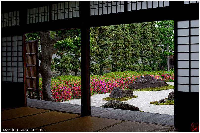 Meditation room with view on rock garden with rhododendrons in bloom, Myoren-ji temple