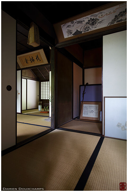 Partitioned tatami rooms inside Rakushisha villa