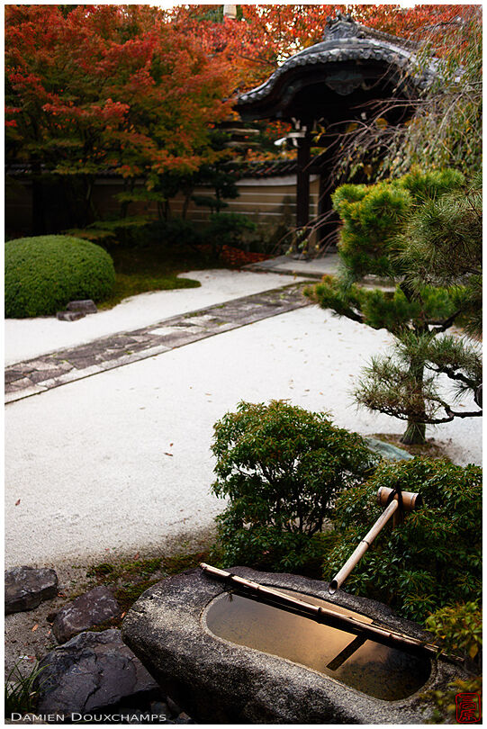 Myōken-ji (妙顕寺)