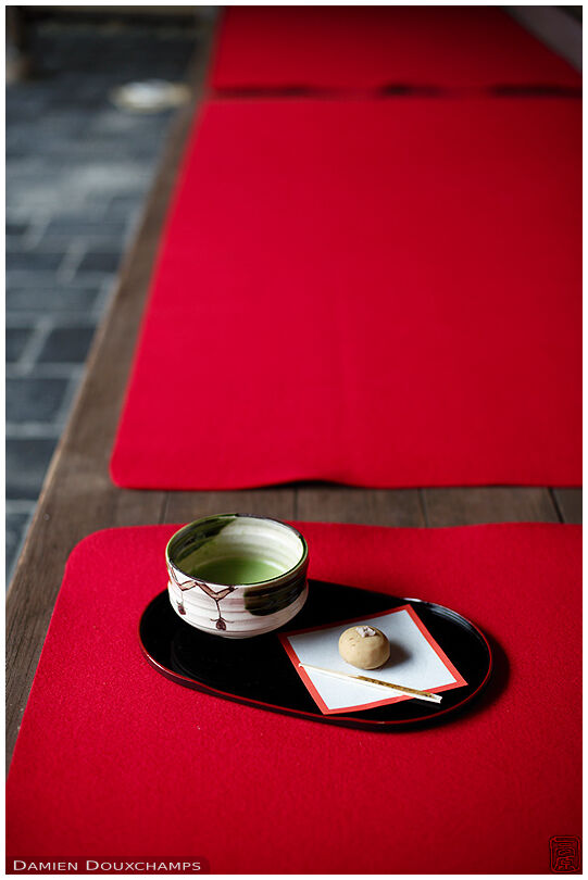 Green tea and sweet: the perfect combination for a relaxing time in Yoshiki-en garden, Nara, Japan
