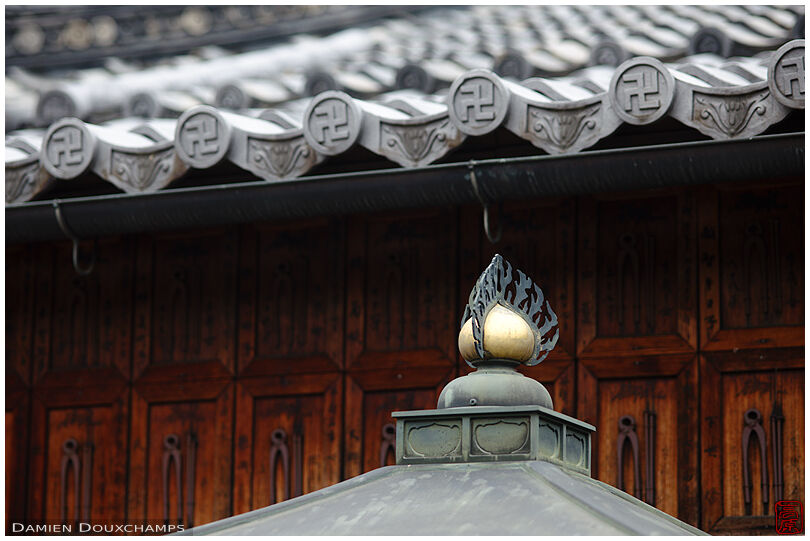 Temple tiles detail, Shakuzo-ji, Kyoto, Japan