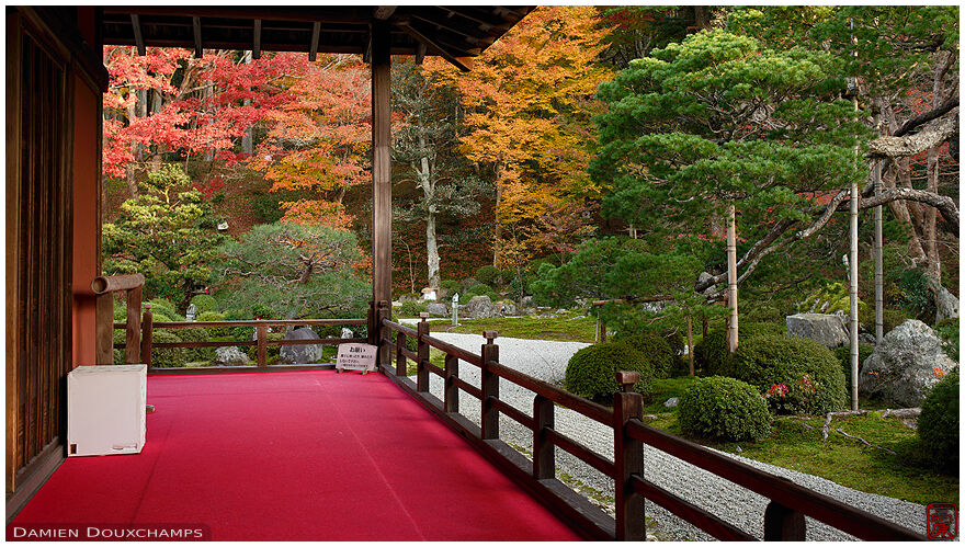 Manshu-in temple zen garden in autumn, Kyoto, Japan