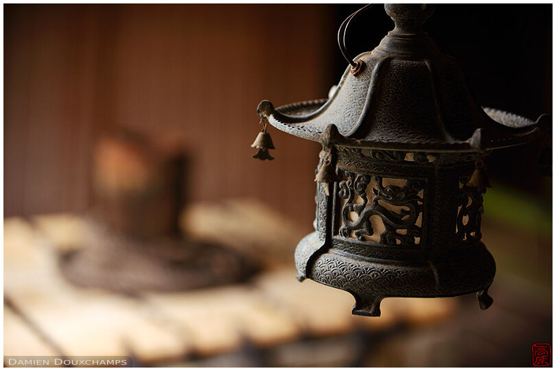 Little stone lantern with dragon motifs, Yogen-in temple, Kyoto, Japan