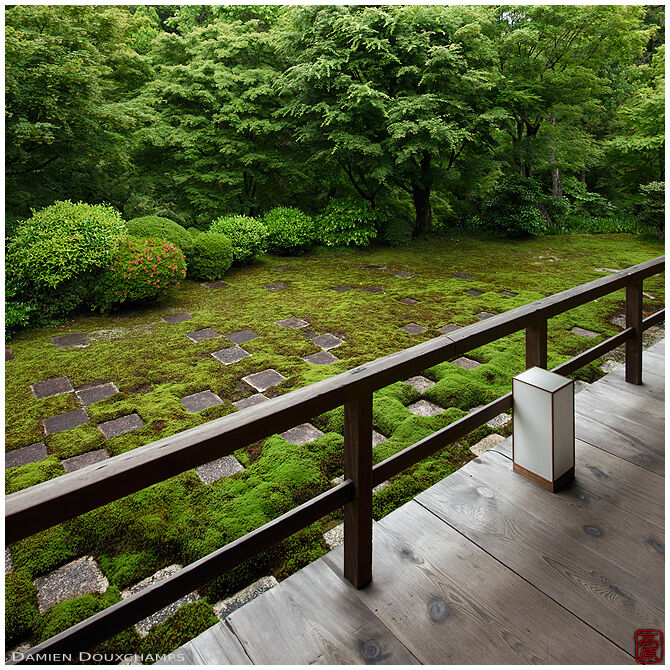 Square paper lantern on balcony of moss garden, Tofuku-ji temple, Kyoto, Japan