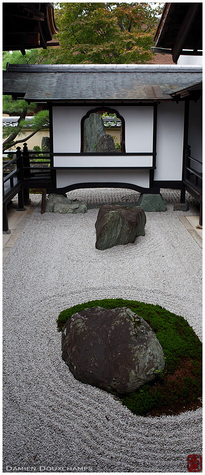 Inner rock garden and traditional sukiya architecture in Obai-in temple, Kyoto, Japan