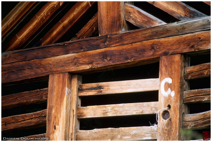 A wooden stable in the Alpage de Breona