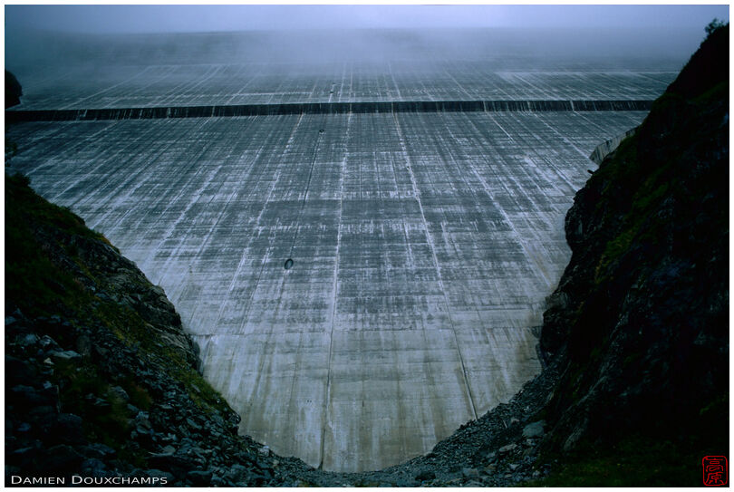 The Barrage de la Grande Dixence, the tallest concrete dam in the world with a hight of 285m