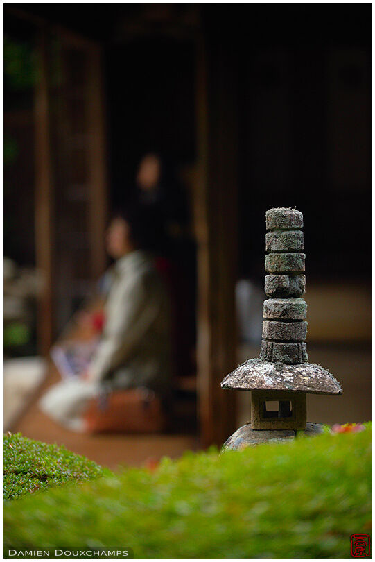 Miniature pagoda in front of the contemplation hall