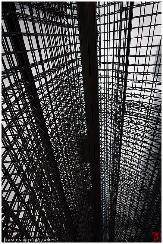 The roof of the main hall