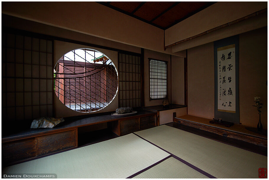 Room with a round window