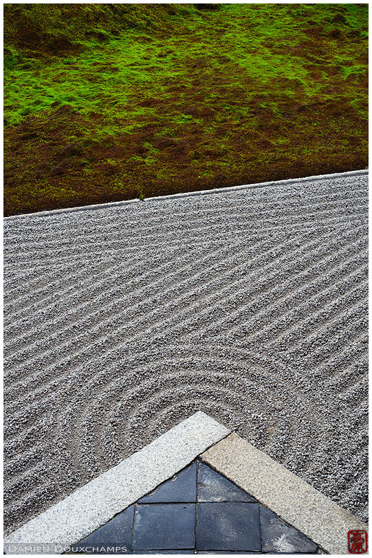 Geometric features in zen garden (Tofuku-ji 東福寺)