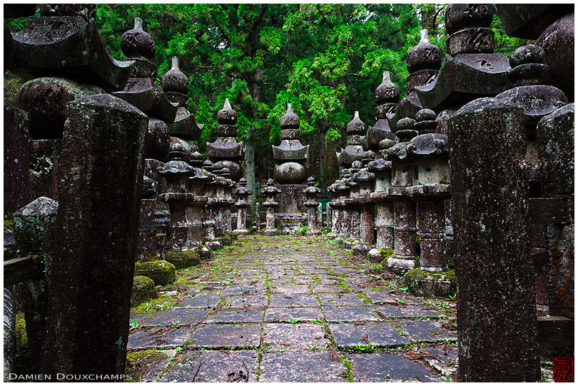 Grouped tombstones, Okuno-in