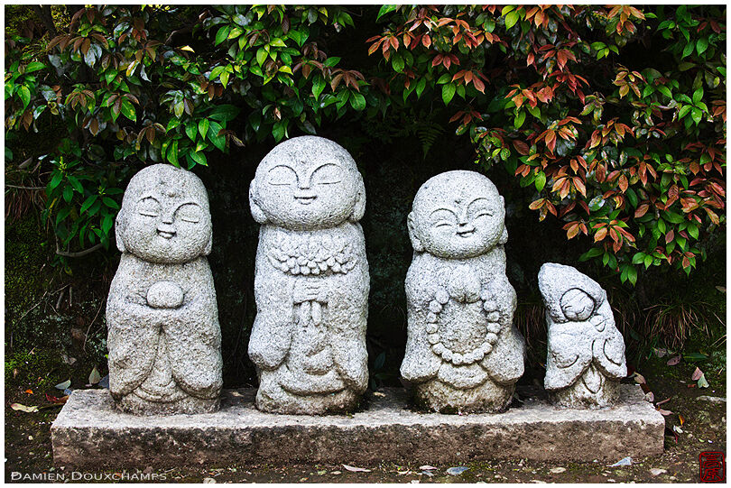Small buddhist statues (Tenryuji 天龍時)