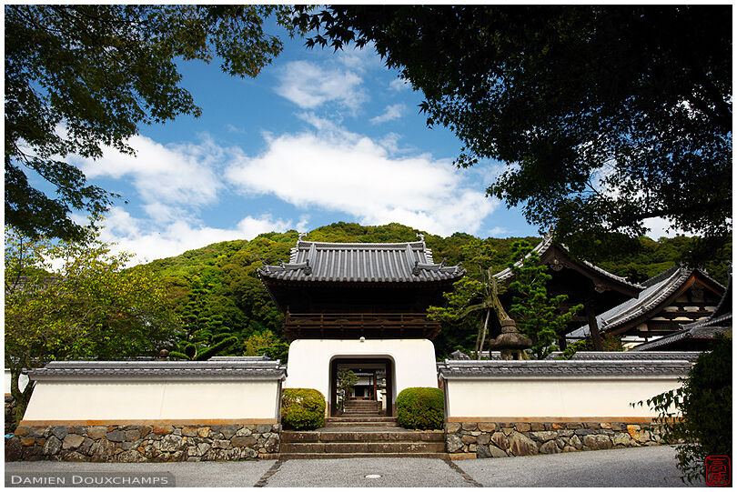 Koushou-ji (興聖寺) front gate