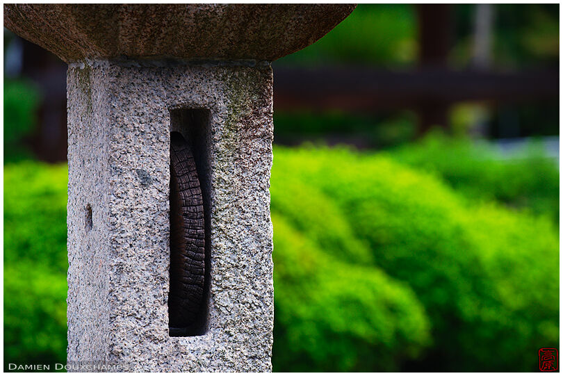 Prayer wheel in Koushou-ji (興聖寺)
