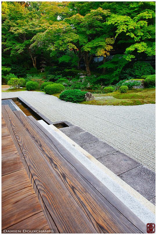 Zen garden in Senyu-ji (泉涌寺)