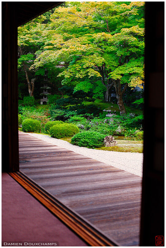 Window to a zen garden, Senyu-ji (泉涌寺)
