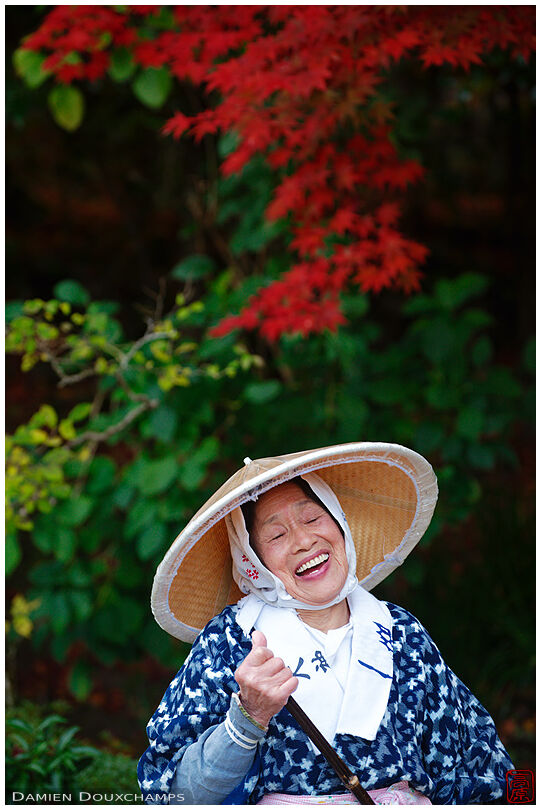 Laughing gardener (Shisendo 詩仙堂)