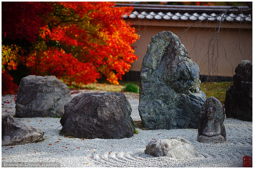 Rock garden in autumn (Jisso-in 実相院‎)