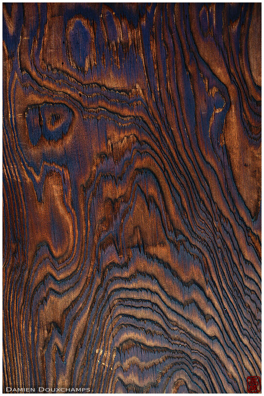 Old wood texture (Rokuou-in 鹿王院)