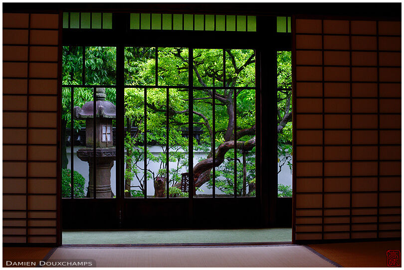 Bay window on zen garden with lantern, Shinyo-do temple