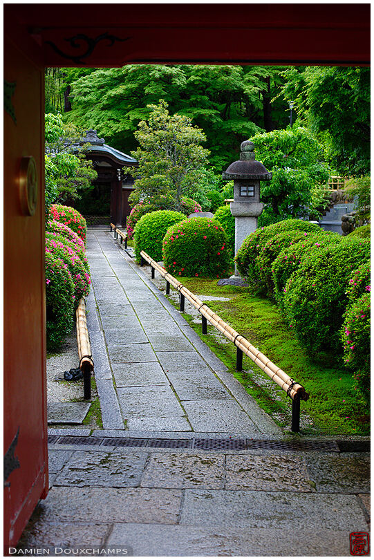 Entrance of Eisetsu-in temple