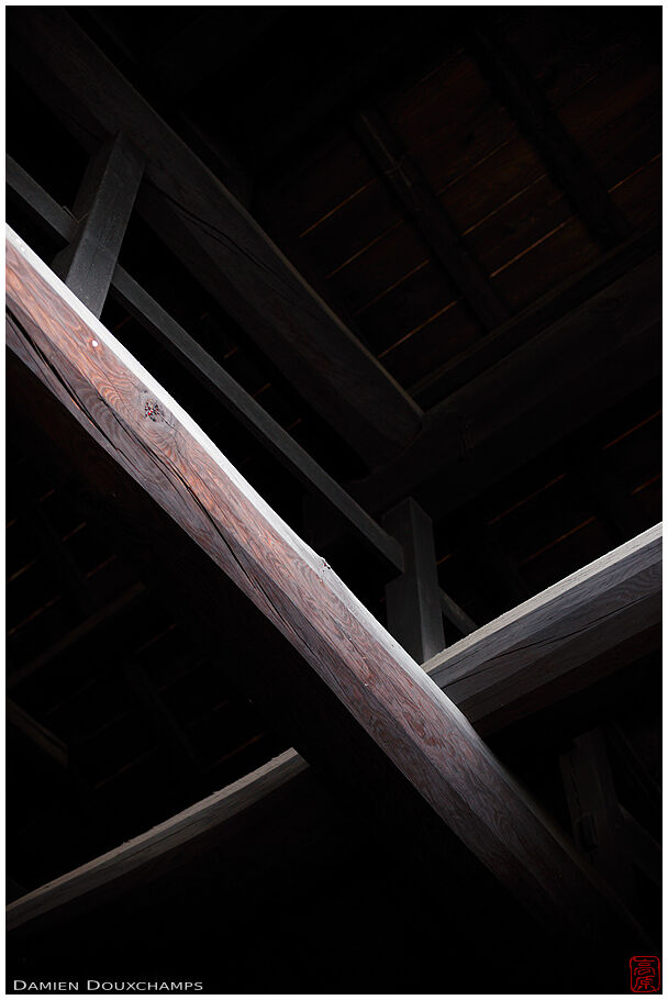 Wooden superstructures, Myoren-ji temple