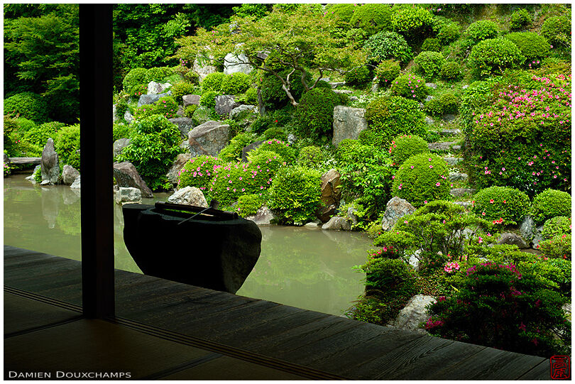Chishaku-in temple meditation hall and zen gardens