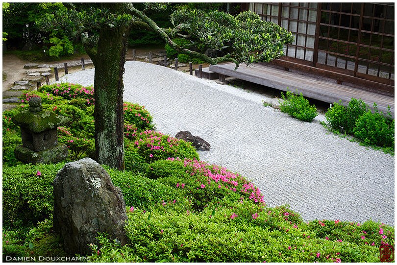 Konpuku-ji temple gardens