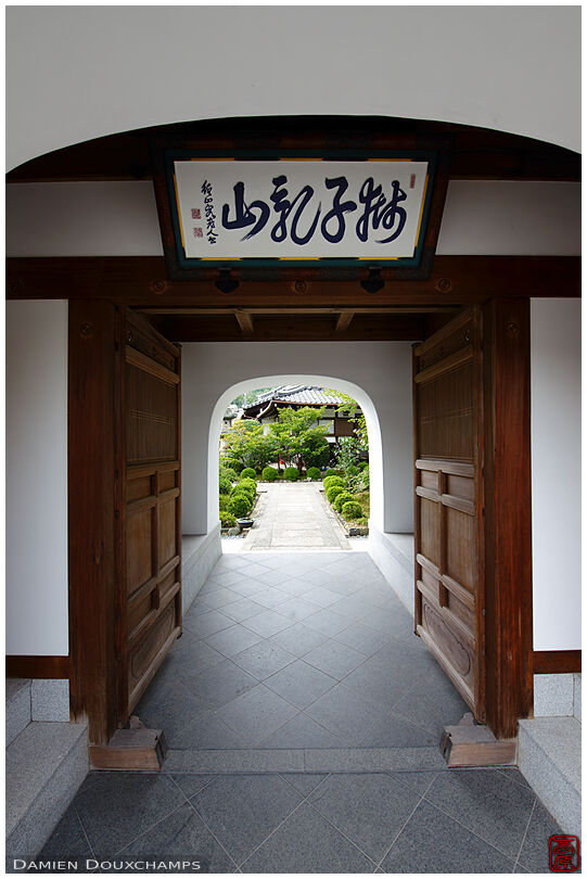 Gate of Temporin-ji temple