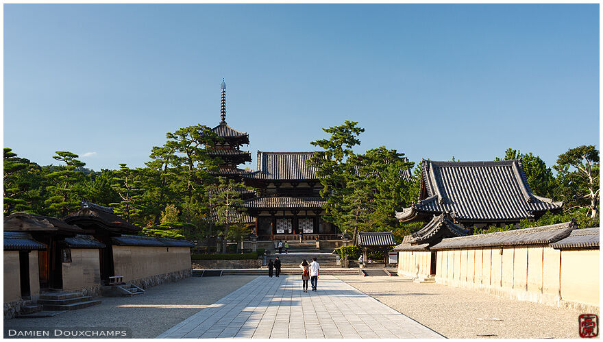 Entrance alley to Horyu-ji temple