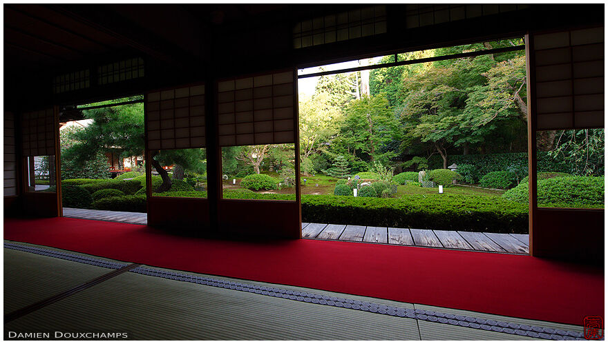 Zen garden from meditation room, Unryu-in temple