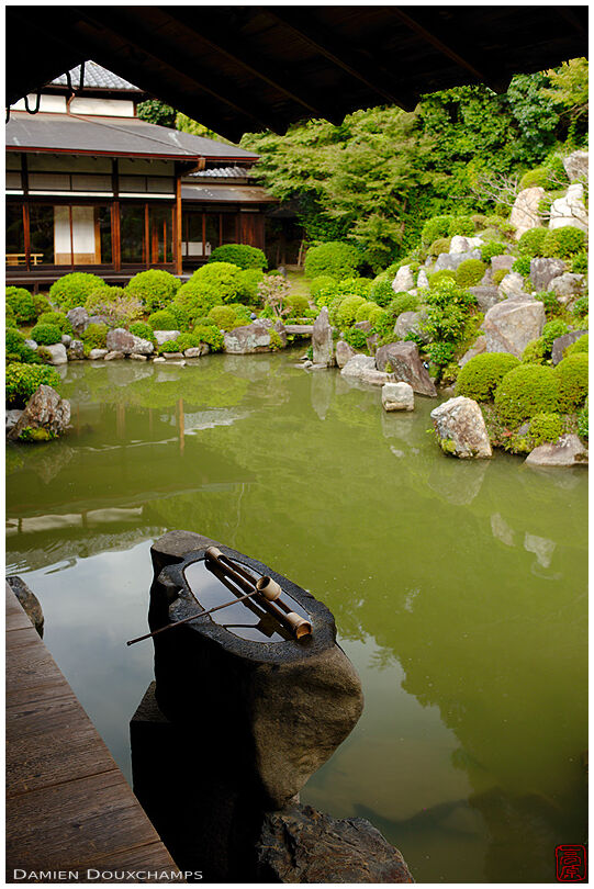 Water basing and pond garden, Chishaku-in temple
