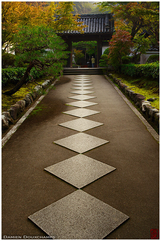 Path leading to Saisho-in temple