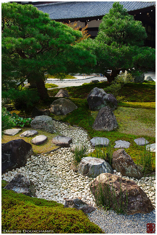 Dry landscape garden, Konkaikomyo-ji temple