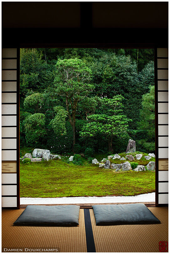 Window on zen garden, Funda-in temple