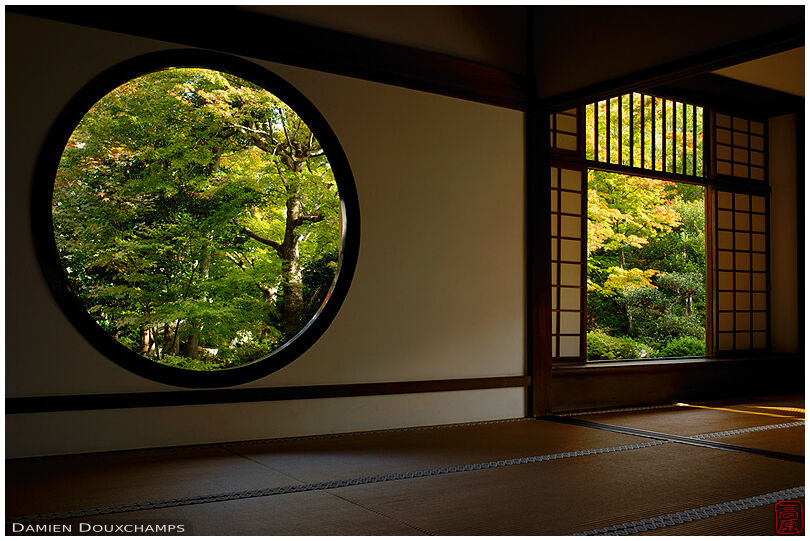 The windows of enlightenment and disillusion in Genko-an temple