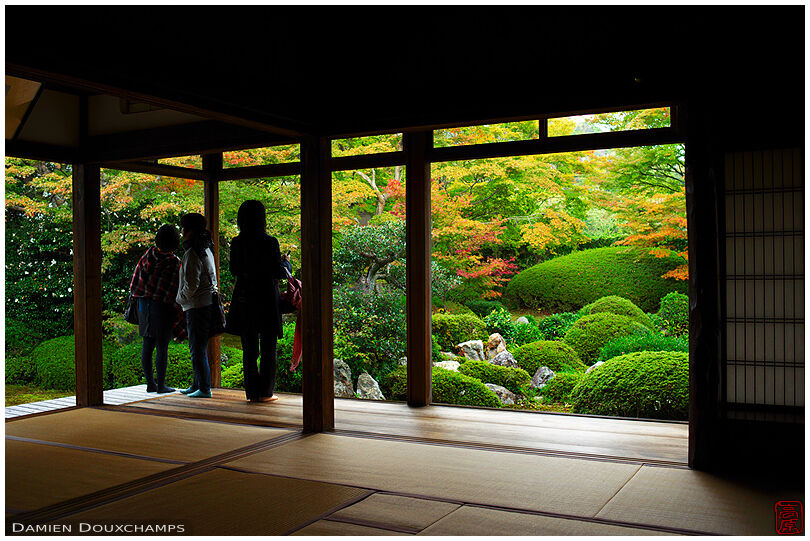 Meditation room and zen garden in autumn, Genko-an temple (1/2)