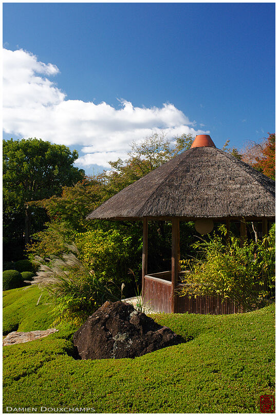 Thatched hut, Taizo-in temple