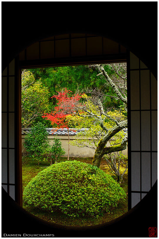 Round window of Enlightenment, Unryu-in temple
