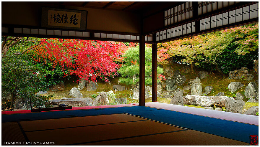 Hall with view on zen garden, Entoku-in temple