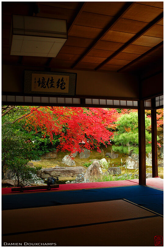 Hall with view on zen garden, Entoku-in temple